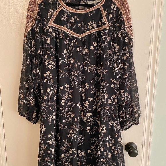 Daniel Rainn Estelle Embroidered Floral Tunic - Picture 2 of 6